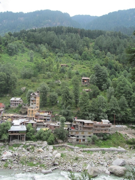 The Manali Magic Bus Ride